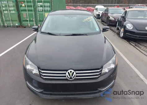 2014 Volkswagen Passat 1.8T Wolfsburg Edition z USA, uszkodzony, nr VIN 1VWAT7A34EC075719